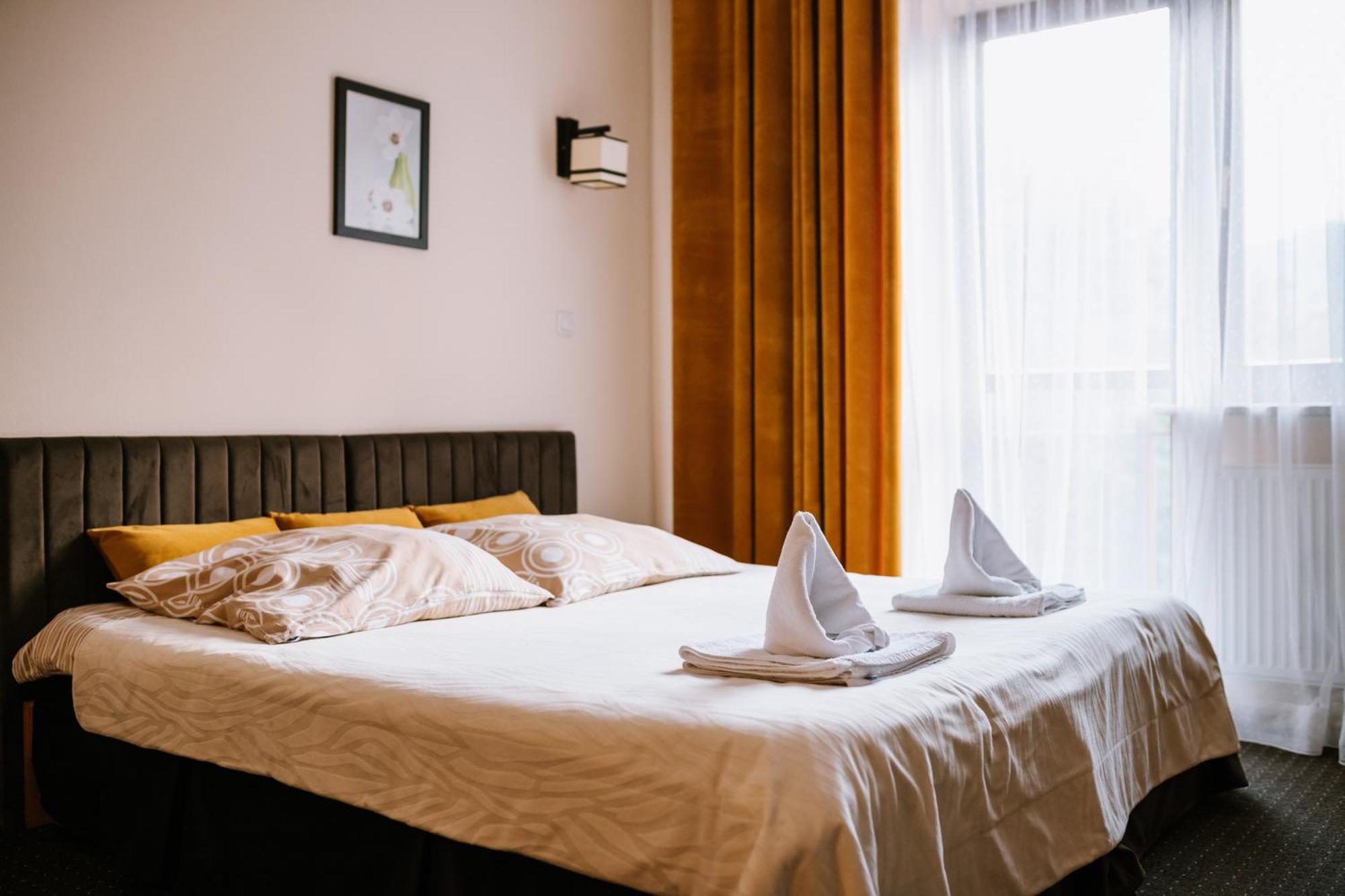 Hotel Osrodek Szkoleniowo Wypoczynkowy Roznow Exteriér fotografie